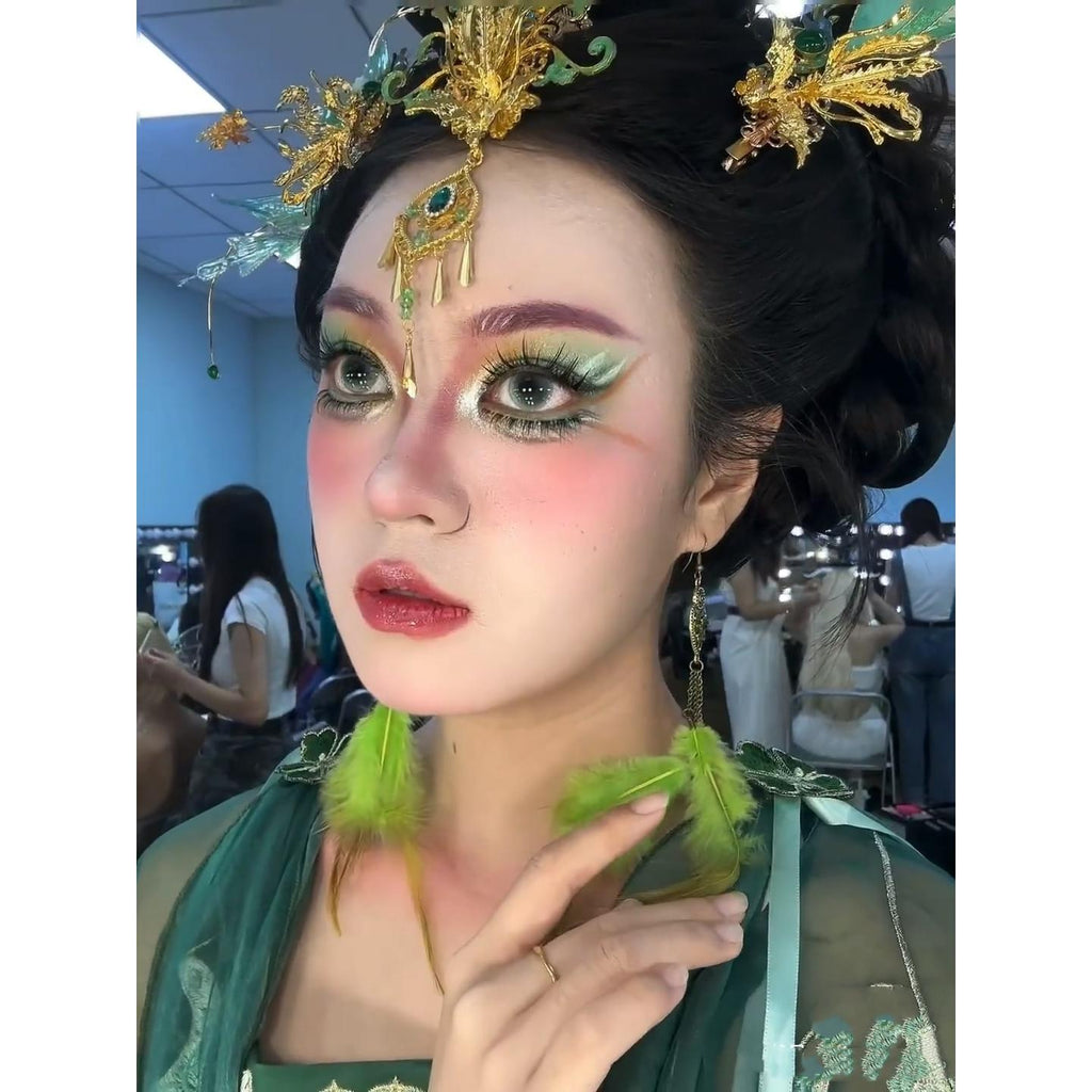 Kính áp tròng màu ALSYLV OVOLOOK 14.50mm màu xanh lá (thời hạn sử dụng 6 tháng)