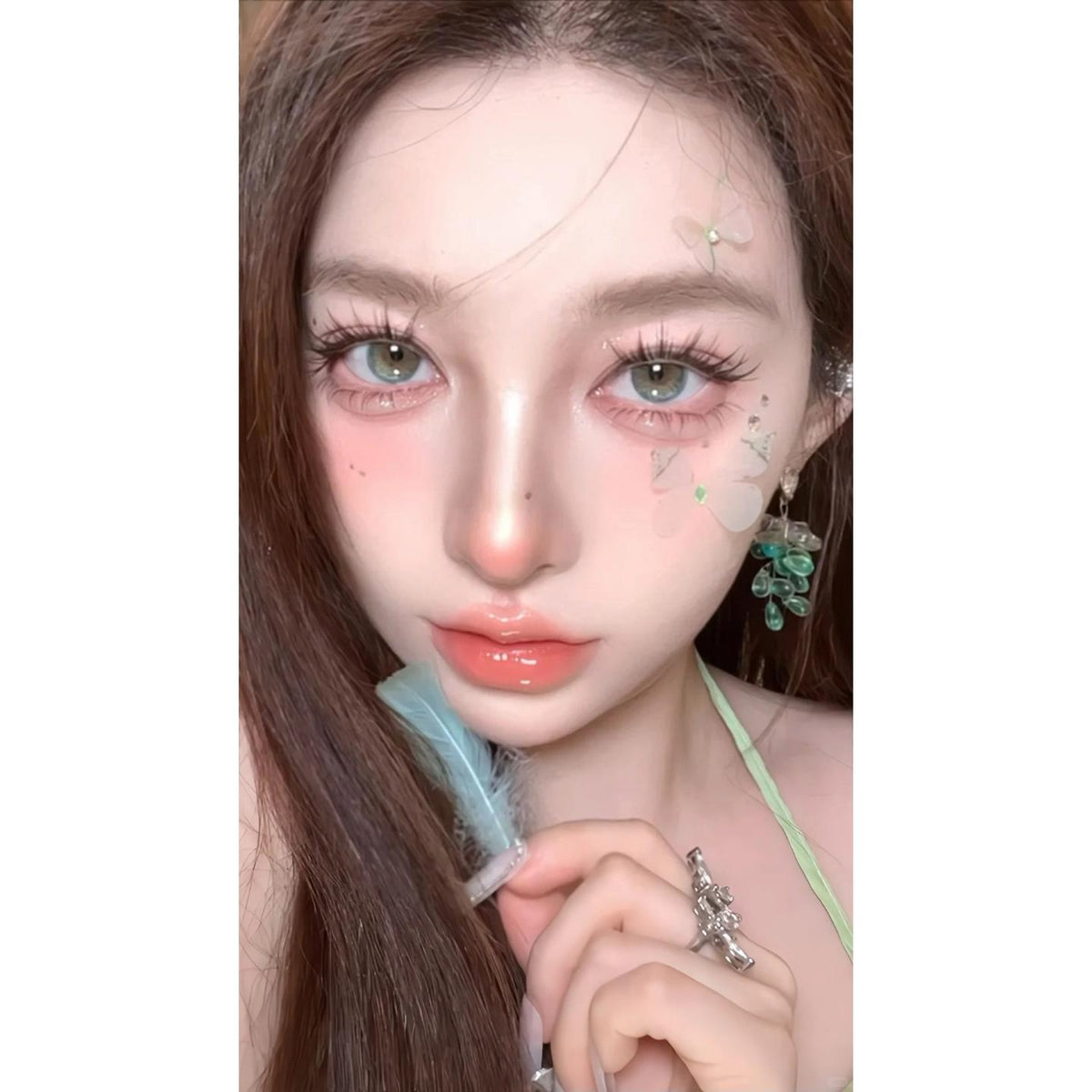 BGDYU BOOSCON คอนแทคเลนส์สีเขียว ขนาด 14.50 มม. (ชนิดราย 6 เดือน)