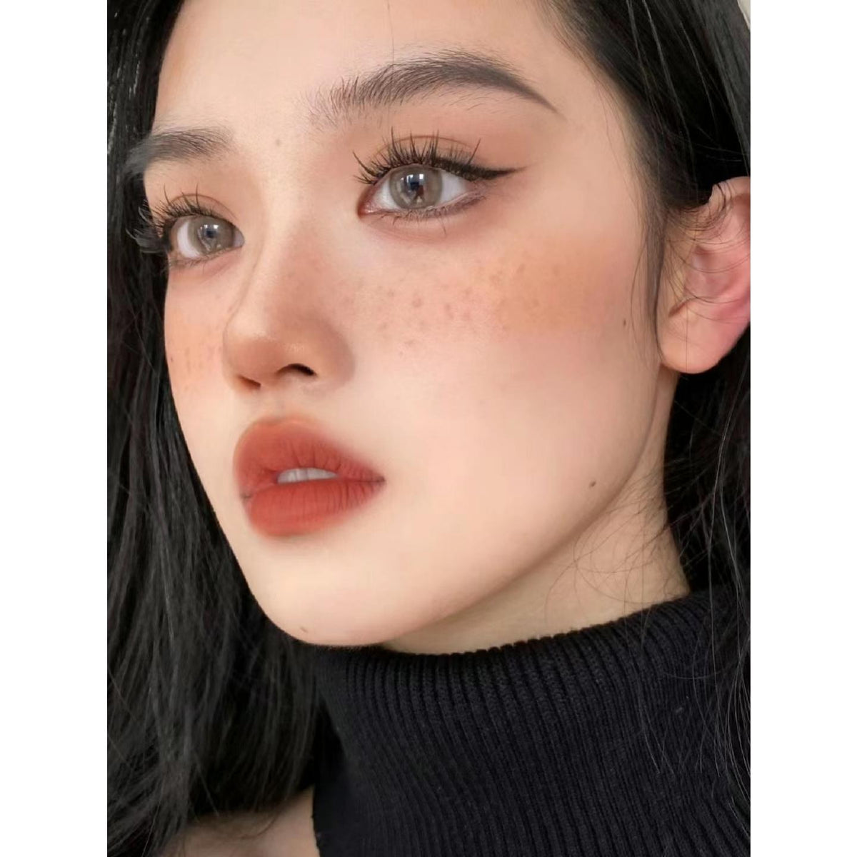 QHPO OVOLOOK 14.00mm Brown Colored Contact Lenses (6 Months Wear)