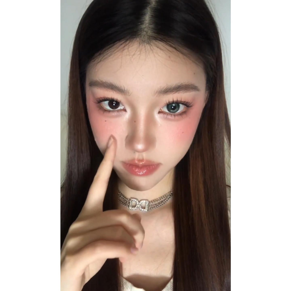 คอนแทคเลนส์สีเขียว LSGUO Serltyca ขนาด 14.50 มม. (ชนิดราย 6 เดือน)