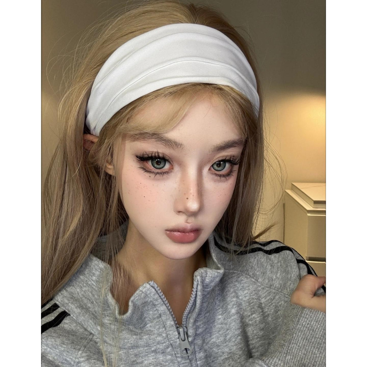 DZXBLV Xiyoulens คอนแทคเลนส์สีเขียว ขนาด 14.20 มม. (ชนิดราย 6 เดือน)