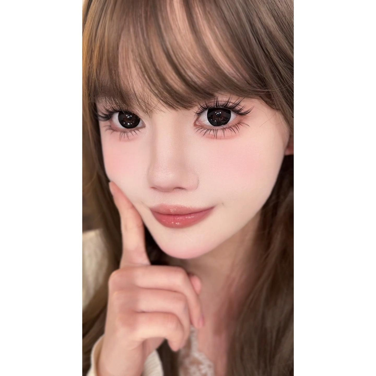 คอนแทคเลนส์สีดำ LLWWA รุ่น thestarlens ขนาด 14.50 มม. (ชนิดราย 6 เดือน)