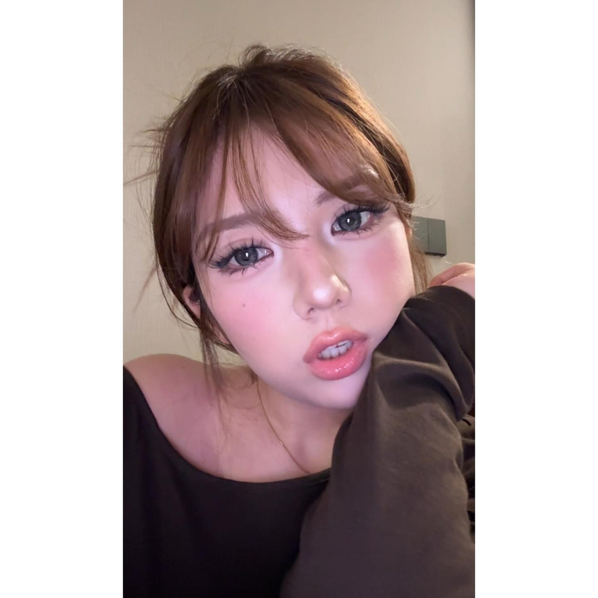 HZZHU Serltyca 14.50mm Grey Colored Contact Lenses (6 Months Wear)