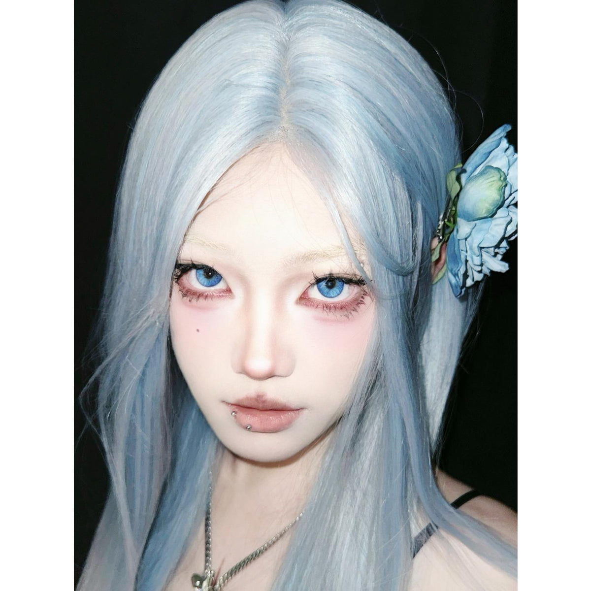 คอนแทคเลนส์สี AIBMREN รุ่น BOOSCON ขนาด 14.20 มม. สีฟ้า (ชนิดราย 6 เดือน)