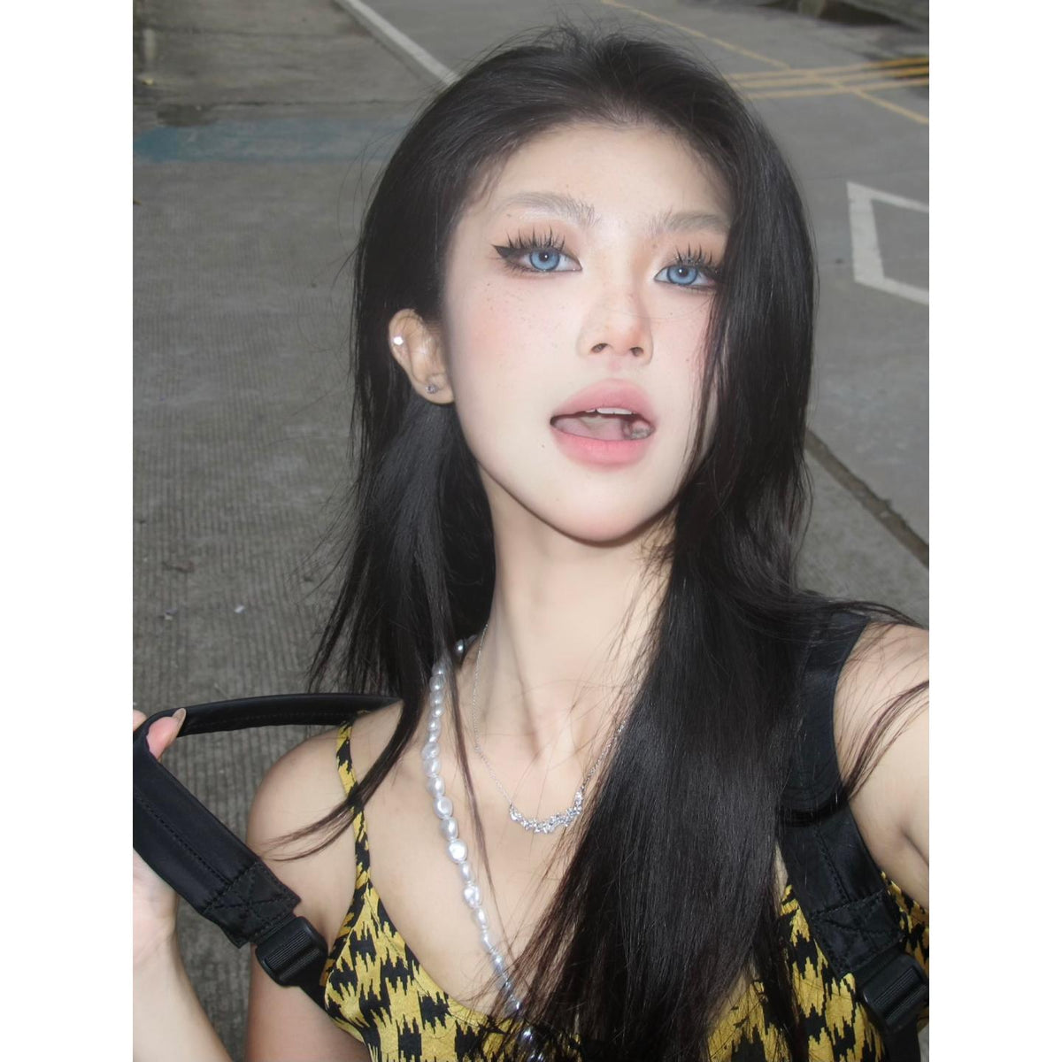 XBNHYU MorningCon 14.20mm Blue Colored Contact Lenses (6 Months Wear)