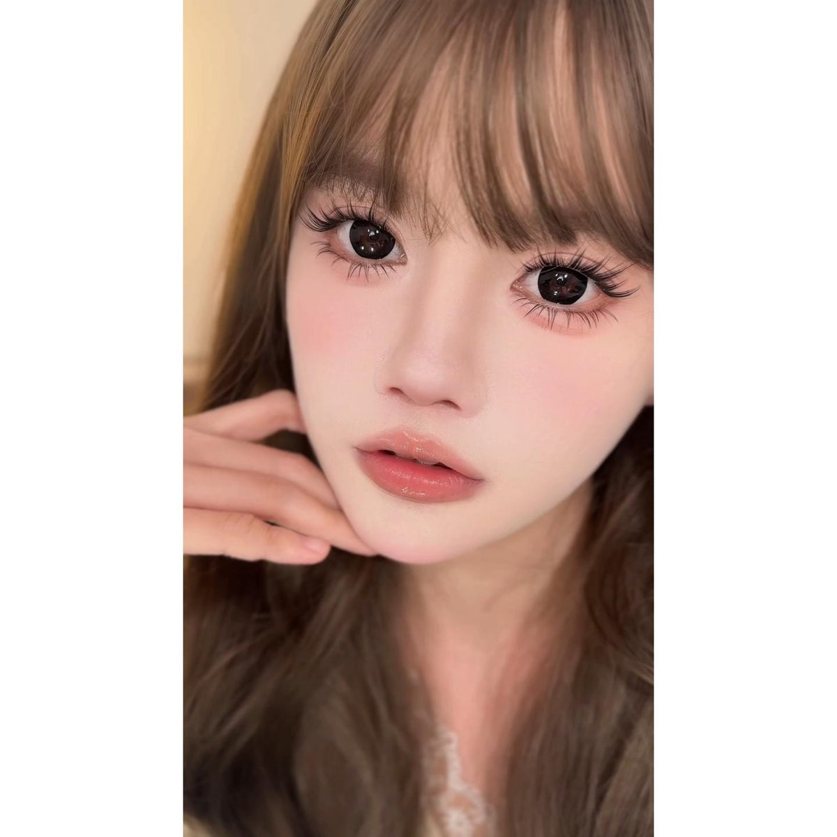 คอนแทคเลนส์สีดำ LLWWA รุ่น thestarlens ขนาด 14.50 มม. (ชนิดราย 6 เดือน)