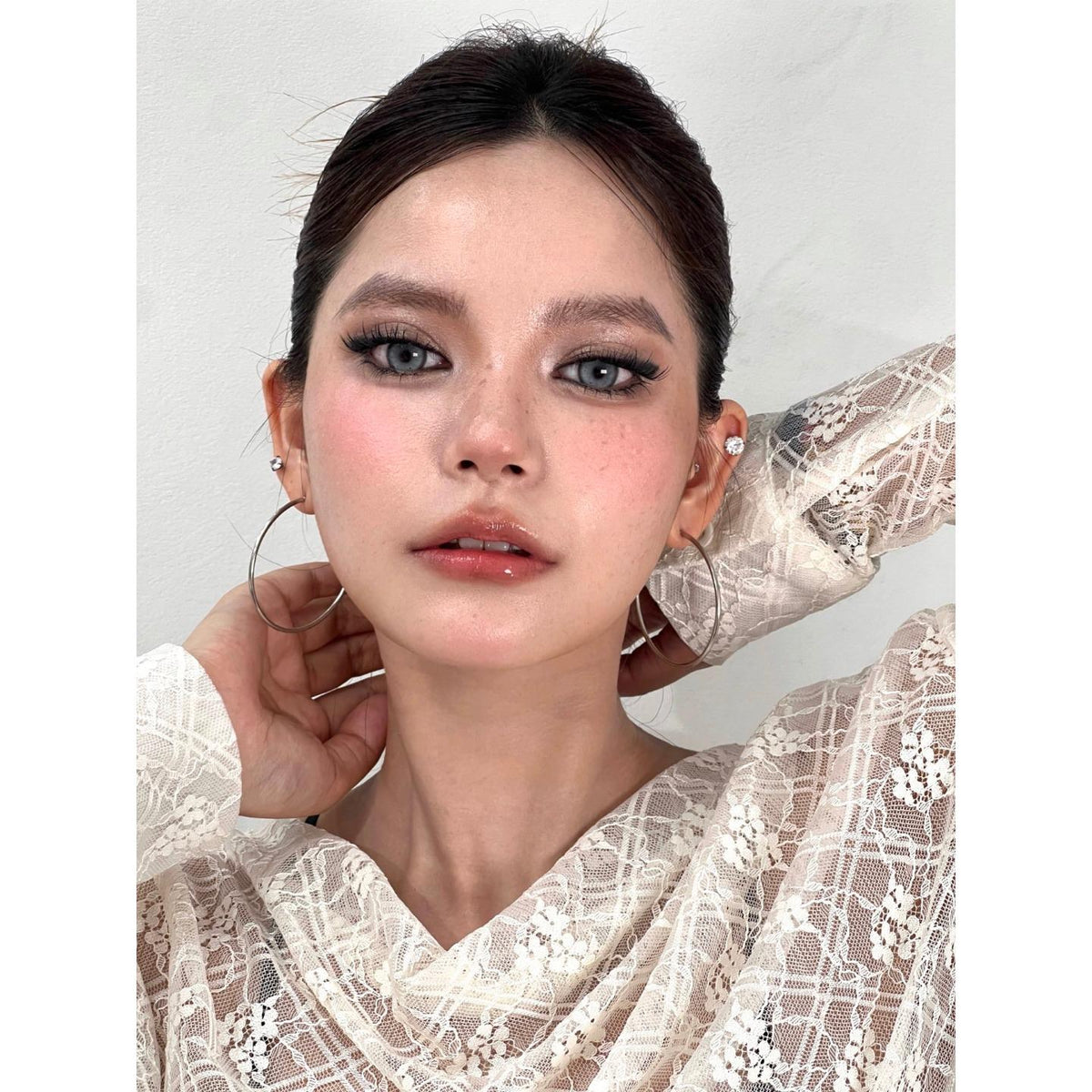 FZROHUI Serltyca 14.20mm Grey Colored Contact Lenses (6 Months Wear)