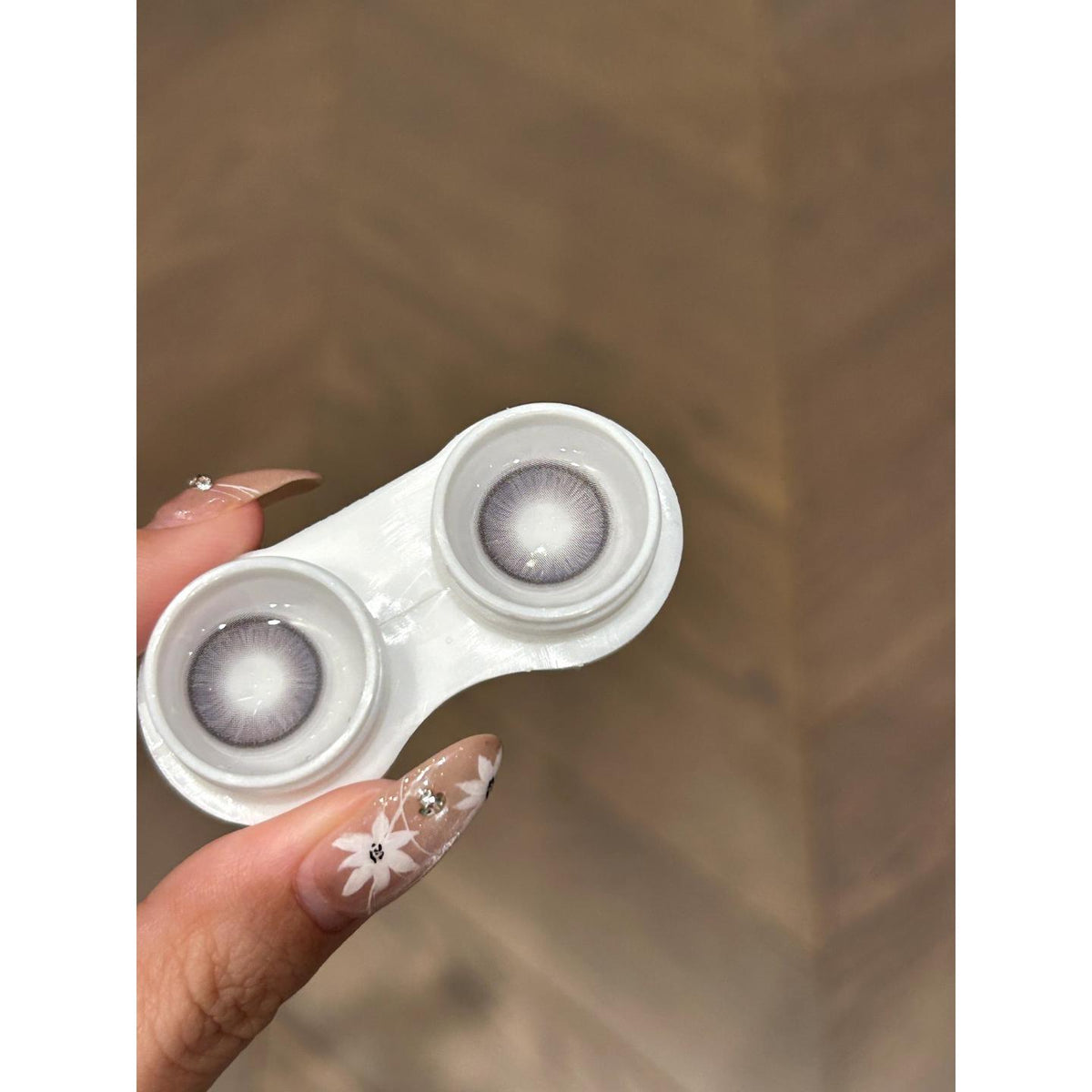 คอนแทคเลนส์สี LSHZI thestarlens ขนาด 14.50 มม. สีม่วง (ชนิดราย 6 เดือน)